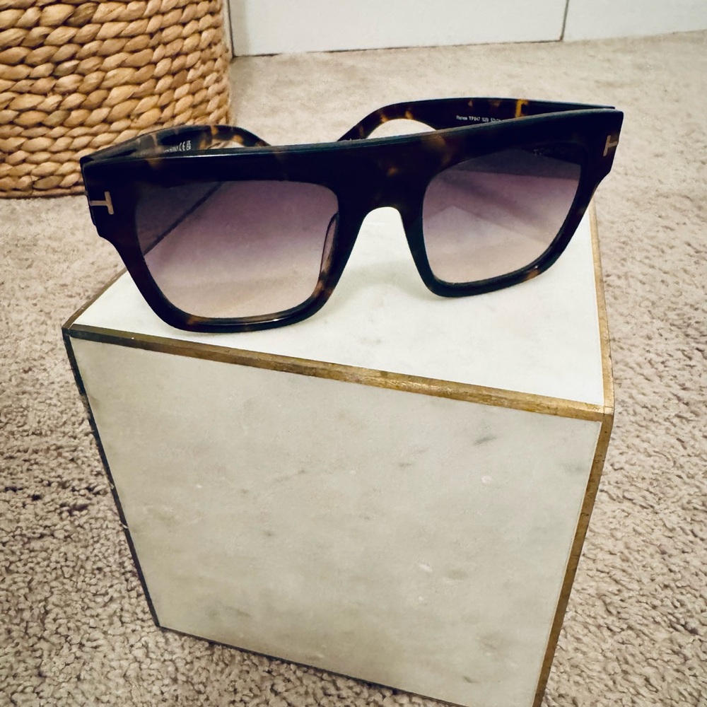 Tom Ford Tortoise Gradient Sunglasses  TF847